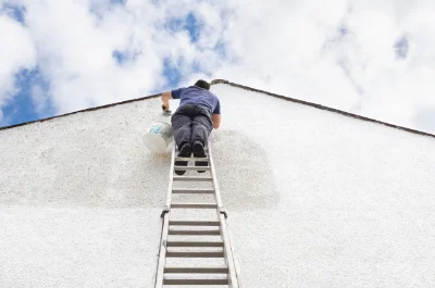 Peinture extérieure à la Chaussade — façades et ravalement